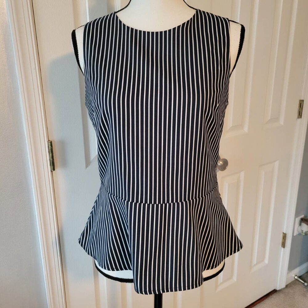 Banana Republic Sleeveless Peplum Blouse Top - Size 4